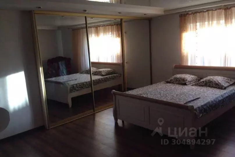 Дом в Крым, Евпатория ул. Рыбацкая, 6 (50 м) - Фото 1