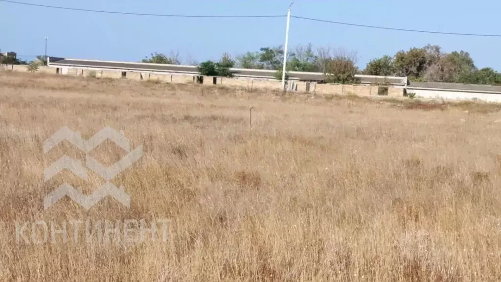 Участок в Крым, Черноморский район, Оленевское с/пос, с. Оленевка ул. ... - Фото 2