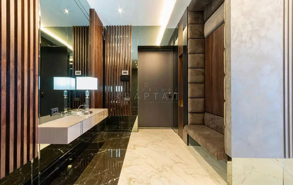 Продается 3-комнатная квартира - Фото 1