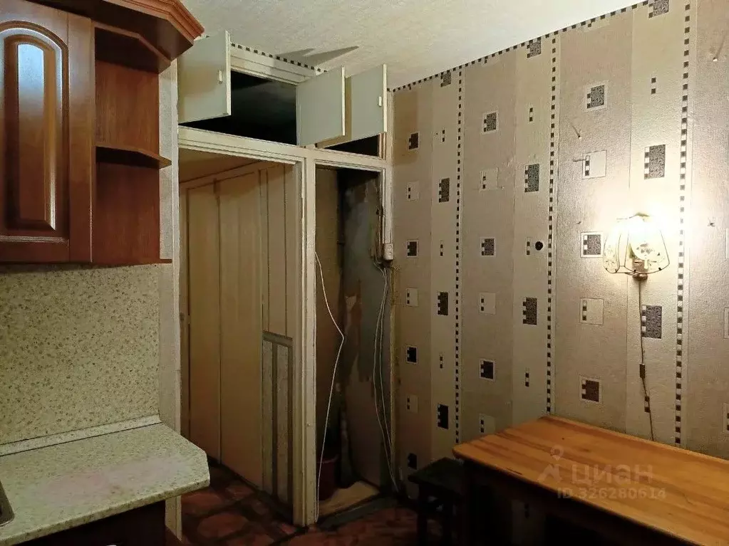 3-к кв. Ленинградская область, Гатчина ул. Слепнева, 15 (72.3 м) - Фото 2