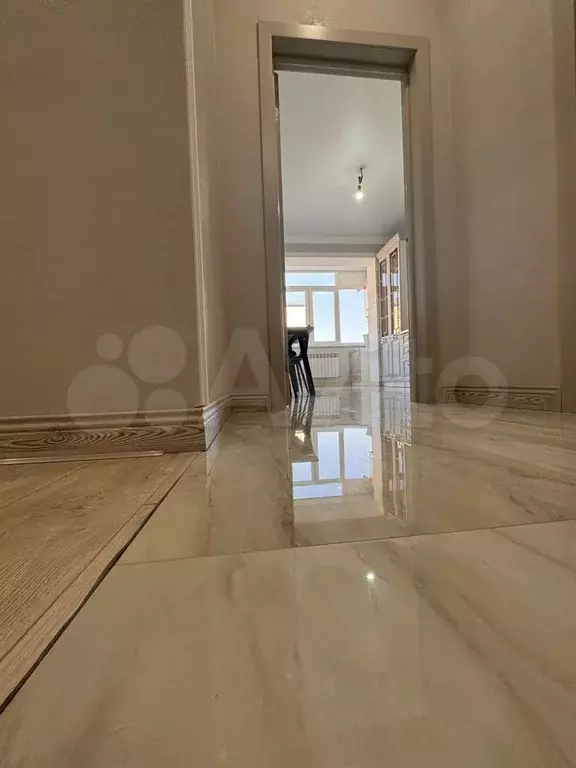 2-к. квартира, 63 м, 4/9 эт. - Фото 0