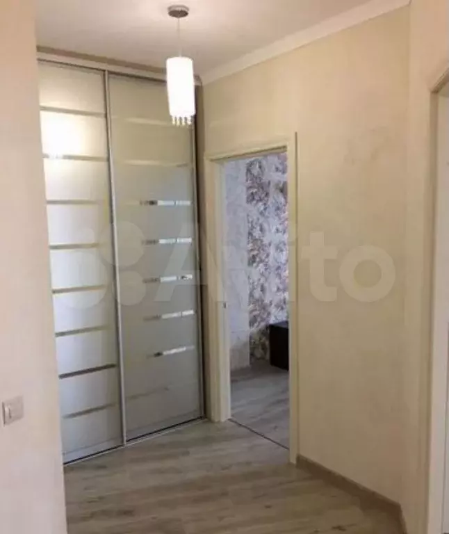 Комната 82 м в 2-к., 5/19 эт. - Фото 1
