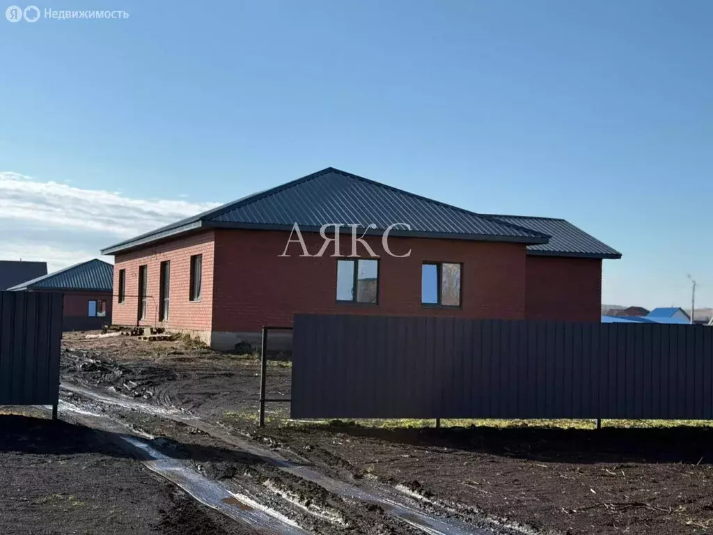 Дом в Ишимбай, Шоссейная улица (112.2 м) - Фото 2