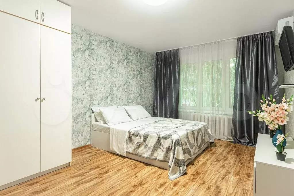1-к. квартира, 35 м, 1/9 эт. - Фото 0