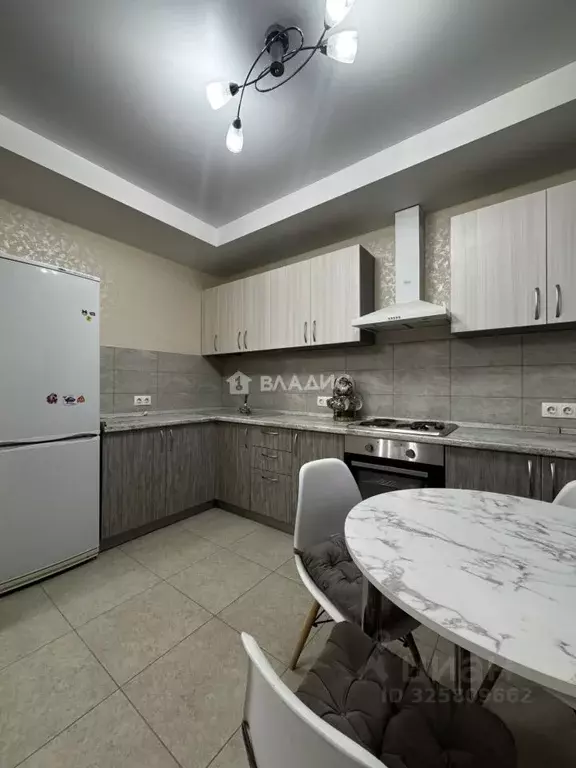 1-к кв. Волгоградская область, Волгоград ул. Покрышкина, 6 (35.0 м) - Фото 2