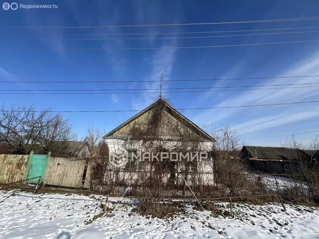 Дом в Погарский район, Вадьковское сельское поселение, село Чеховка ... - Фото 0