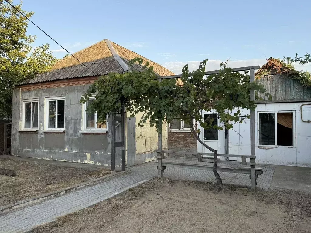 Дом в Адыгея, Тахтамукайский район, Яблоновский пгт проезд 2-й Фрунзе, ... - Фото 1