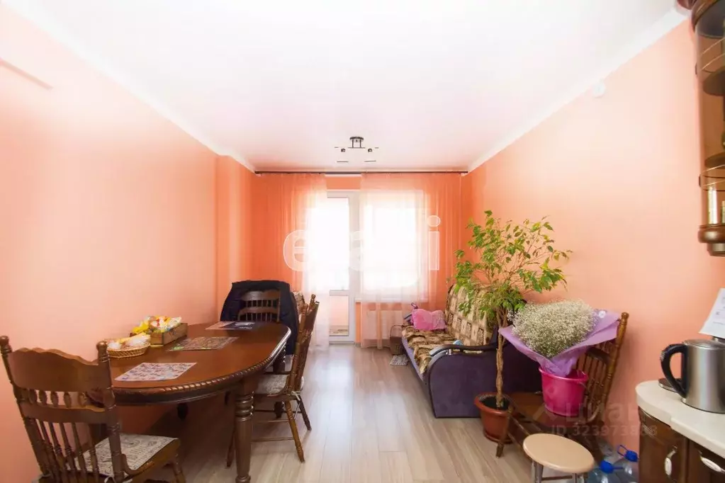 3-к кв. Калужская область, Калуга ул. 65 лет Победы, 15 (88.6 м) - Фото 2