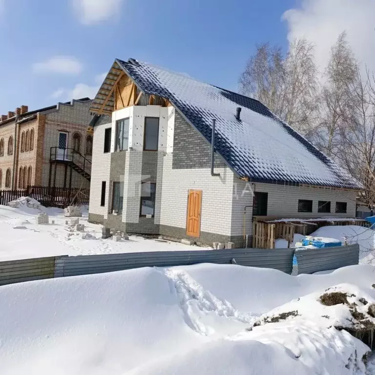 Дом в Алтайский край, Новоалтайск Магистральная ул., 80 (200 м) - Фото 0