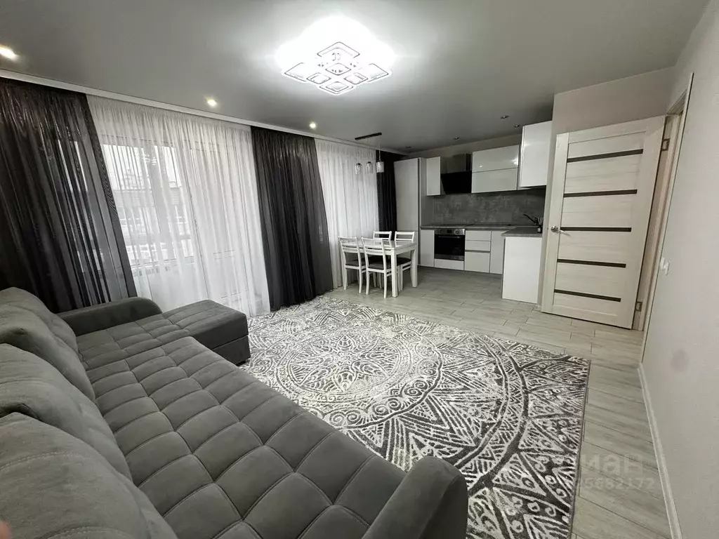 3-к кв. Волгоградская область, Волжский ул. 40 лет Победы, 18 (67.5 м) - Фото 1