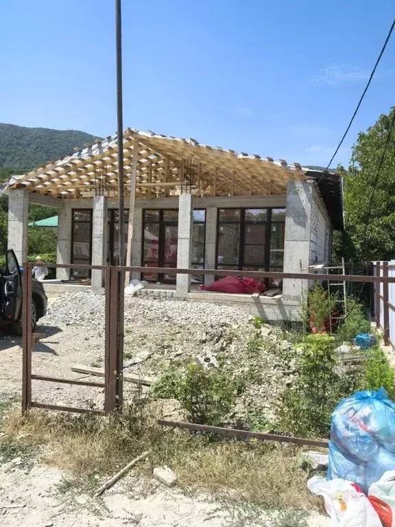 Дом в Краснодарский край, Геленджик городской округ, с. Адербиевка ул. ... - Фото 2