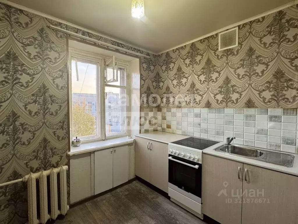 2-к кв. Ханты-Мансийский АО, Нижневартовск Омская ул., 66 (44.4 м) - Фото 0