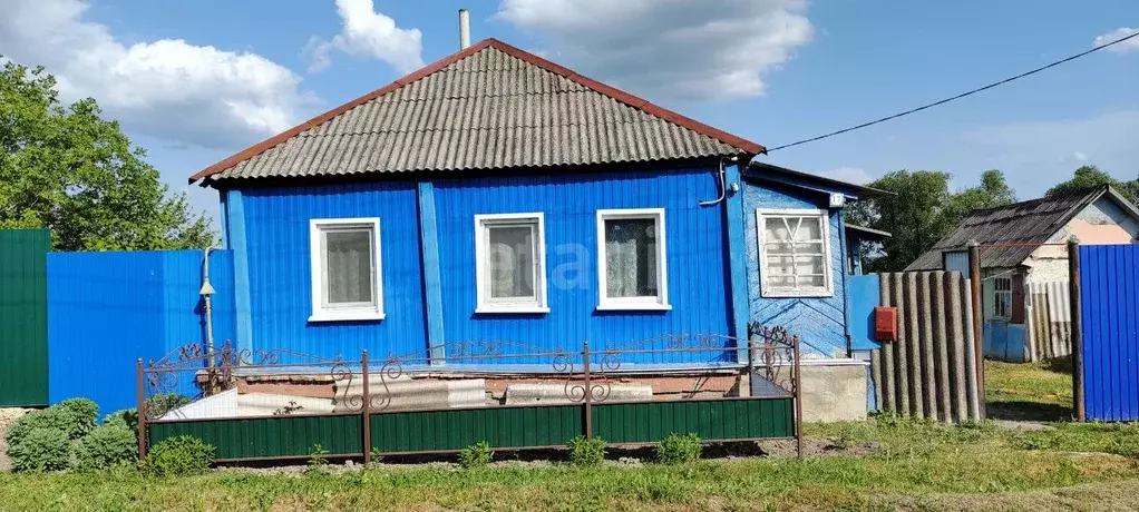 Дом в Белгородская область, Красногвардейский район, Бирюч городское . - Фото 0