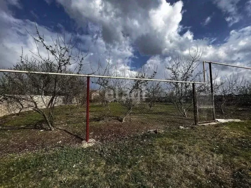 Участок в Крым, Симферопольский район, Добровское с/пос, с. Пионерское ... - Фото 0