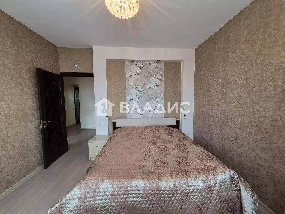 3-к кв. Бурятия, Улан-Удэ 111-й мкр, 26А (117.9 м) - Фото 1