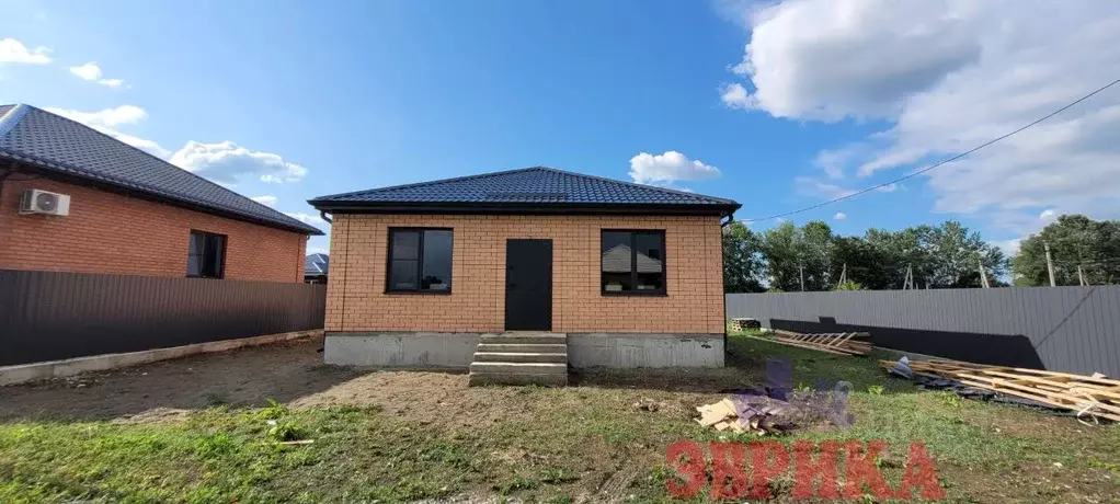 Дом в Краснодарский край, Крымск ул. Мироненко, 14/12 (90 м) - Фото 1