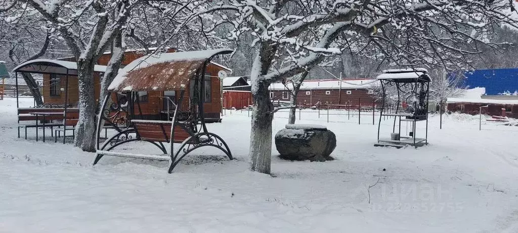 Дом в Карачаево-Черкесия, Зеленчукский район, с. Архыз ул. Курджиева, ... - Фото 1