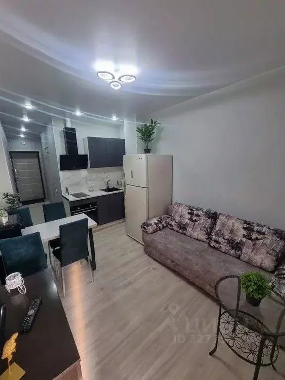 2-к кв. Омская область, Омск Пригородная ул., 27к2 (37.0 м) - Фото 1