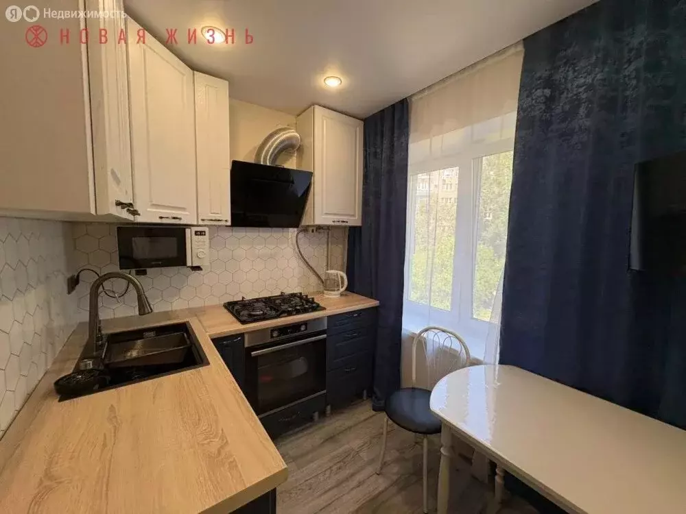 3-комнатная квартира: Самара, Бакинская улица, 22 (61 м) - Фото 1