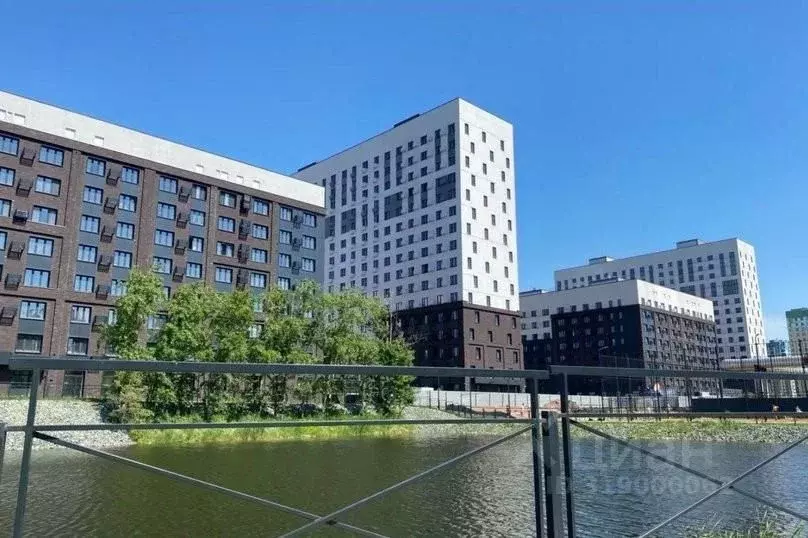 1-к кв. Тюменская область, Тюмень Новгородская ул., 22 (35.0 м) - Фото 1