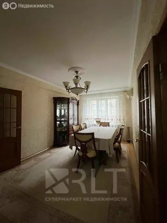 3-комнатная квартира: Махачкала, улица Хаджи Булача, 9Б (90 м) - Фото 1