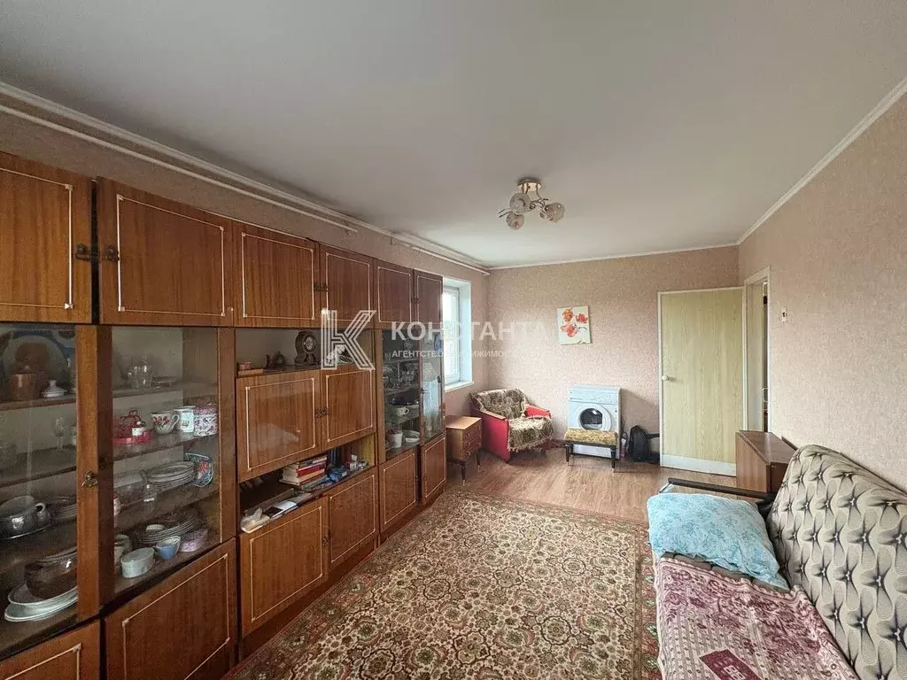 3-к кв. Челябинская область, Челябинск ул. Барбюса, 144В (61.4 м) - Фото 2