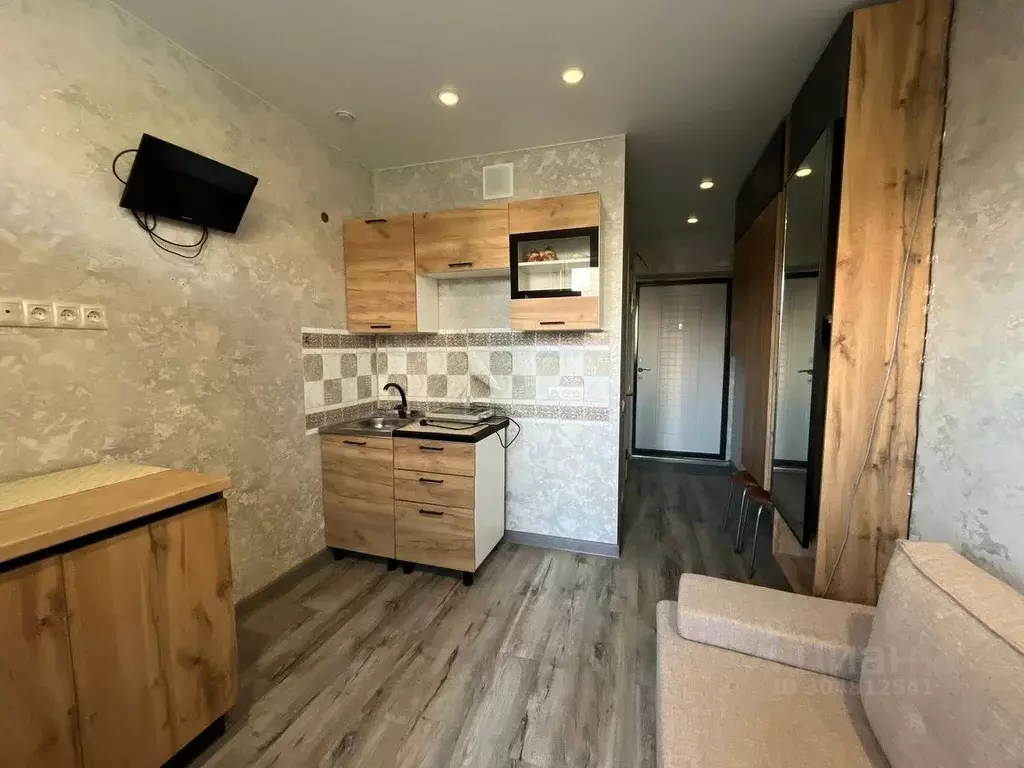 Студия Тюменская область, Тюмень ул. Новоселов, 107к2 (15.0 м) - Фото 1