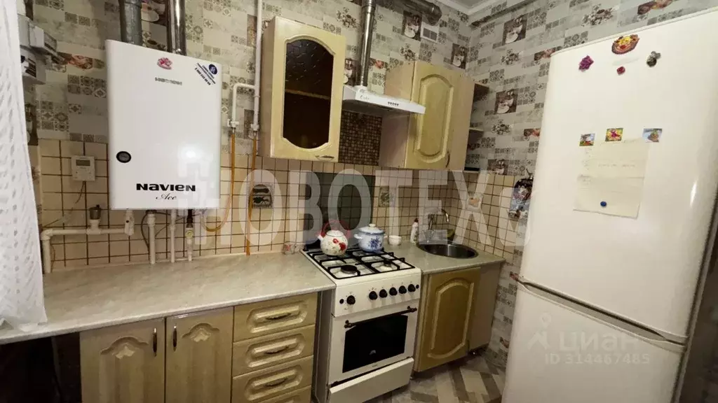 2-к кв. Краснодарский край, Крымск Революционная ул., 102 (57.0 м) - Фото 1