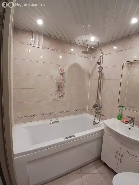 3-комнатная квартира: Сланцы, улица Кирова, 16А (72.9 м) - Фото 1