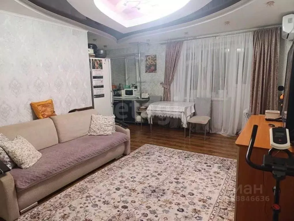 3-к кв. Татарстан, Альметьевск ул. Радищева, 2 (56.8 м) - Фото 1