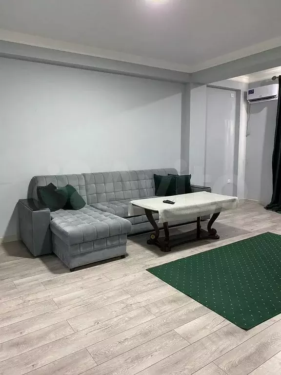 2-к. квартира, 100 м, 5/10 эт. - Фото 0