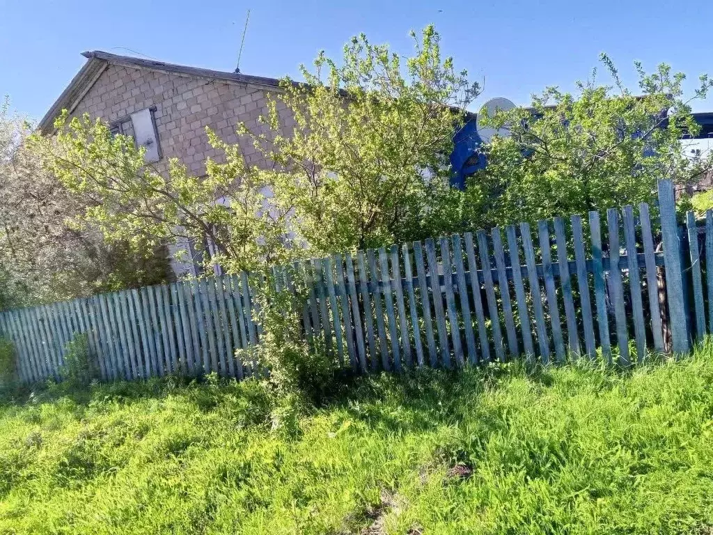 Дом в Башкортостан, Альшеевский район, д. Зеленый Клин ул. Дружбы (84 ... - Фото 0