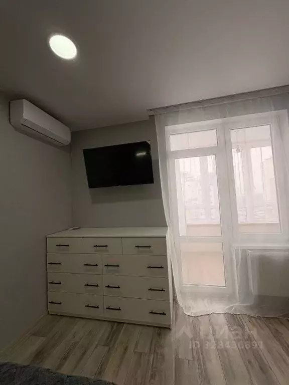 1-к кв. Крым, Симферопольский район, Молодежное пгт ул. Парковая (36.0 ... - Фото 1