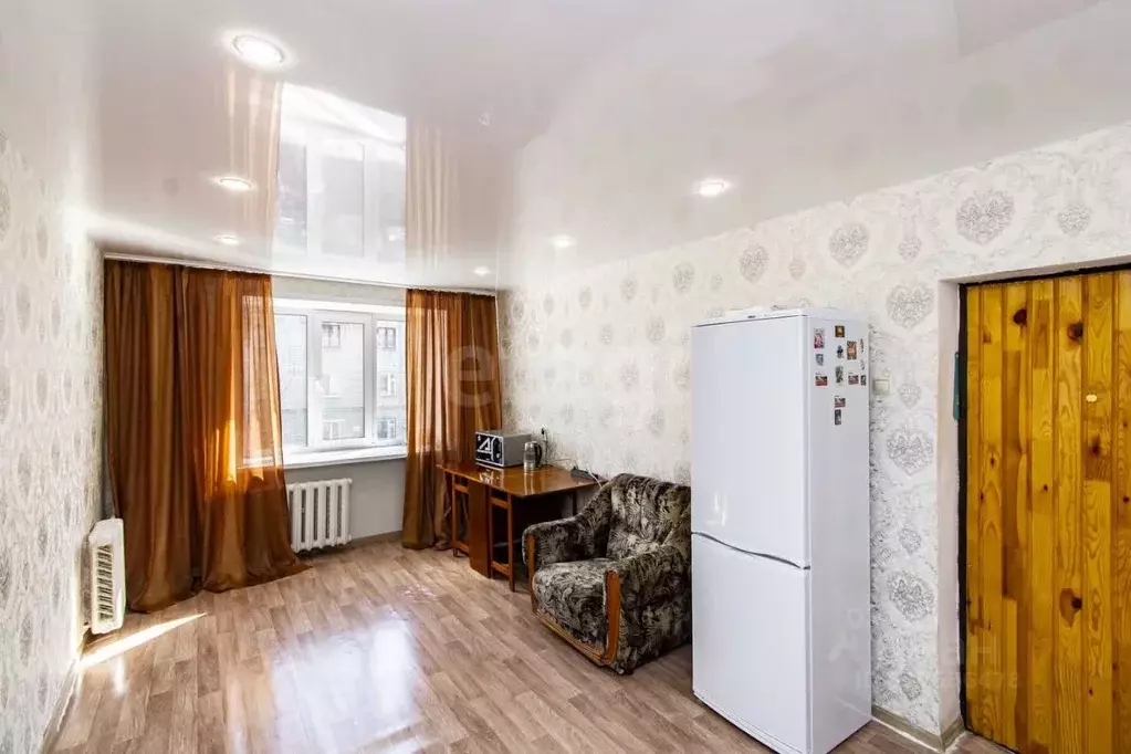 Комната Тюменская область, Тюмень Сургутская ул., 2 (18.0 м) - Фото 1