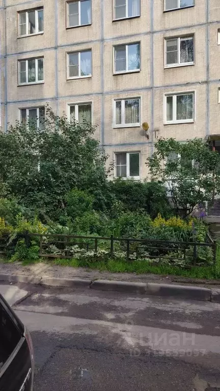 4-к кв. Санкт-Петербург ул. Есенина, 40К1 (74.2 м) - Фото 0