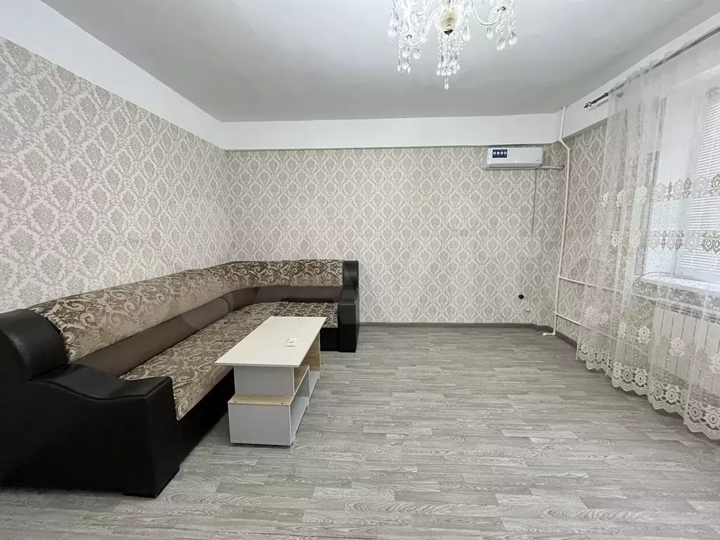 1-к. квартира, 45 м, 4/9 эт. - Фото 0