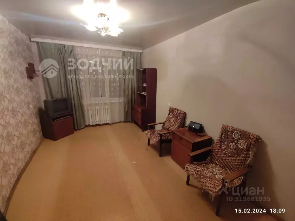 2-к кв. Чувашия, Шумерля ул. Урицкого, 6 (56.0 м) - Фото 1