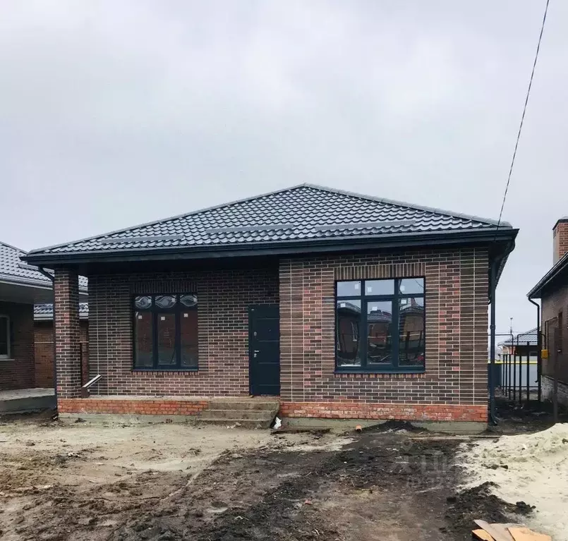 Дом в Ростовская область, Ростов-на-Дону Зрелищная ул. (100 м) - Фото 1