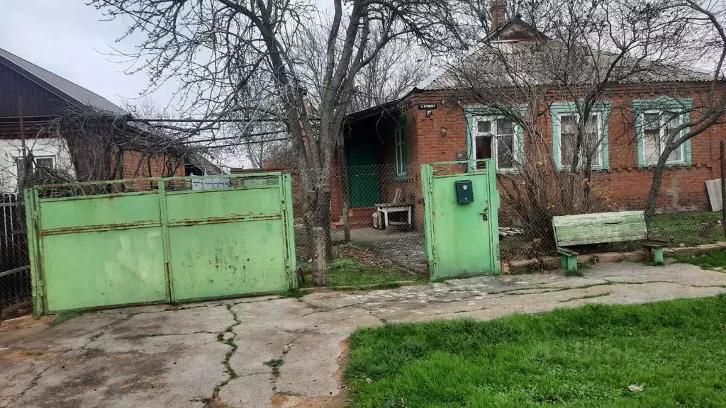 Дом в Ростовская область, Пролетарск ул. Островского, 87 (75 м) - Фото 1