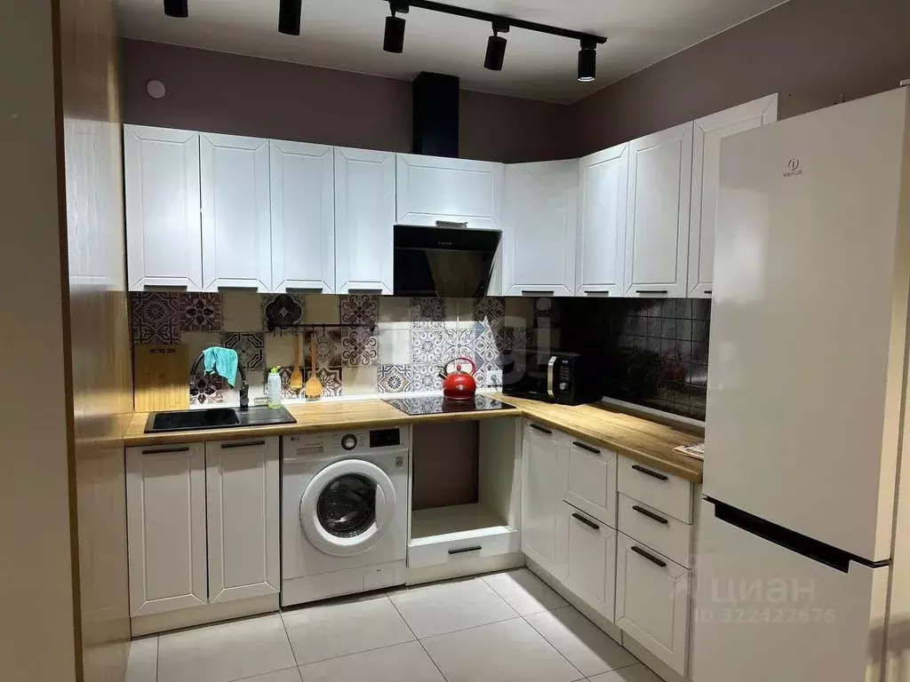 2-к кв. Саха (Якутия), Якутск ул. Автострада 50 лет Октября, 4/2 (38.7 ... - Фото 0