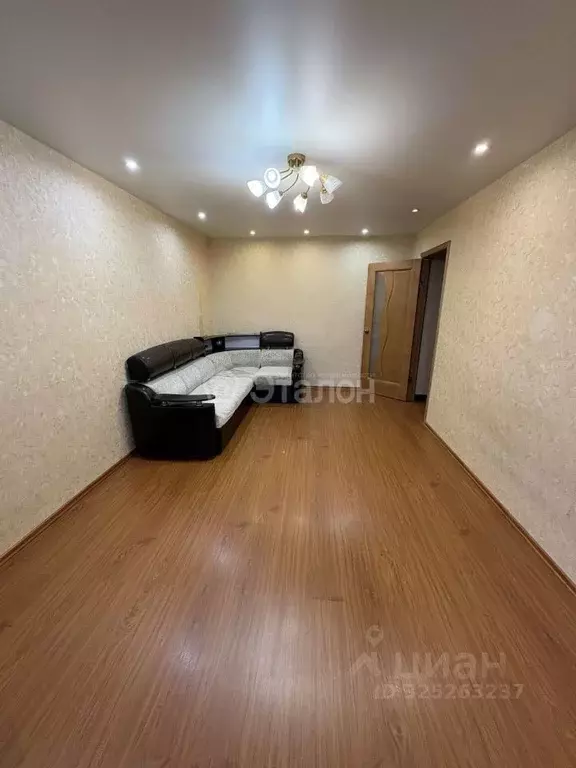 2-к кв. Волгоградская область, Волгоград ул. Кирова, 127 (55.0 м) - Фото 2