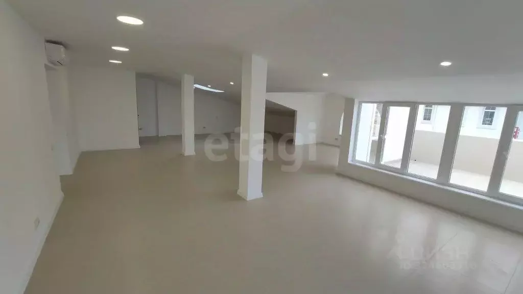 Помещение свободного назначения в Крым, Евпатория просп. Победы, ... - Фото 1