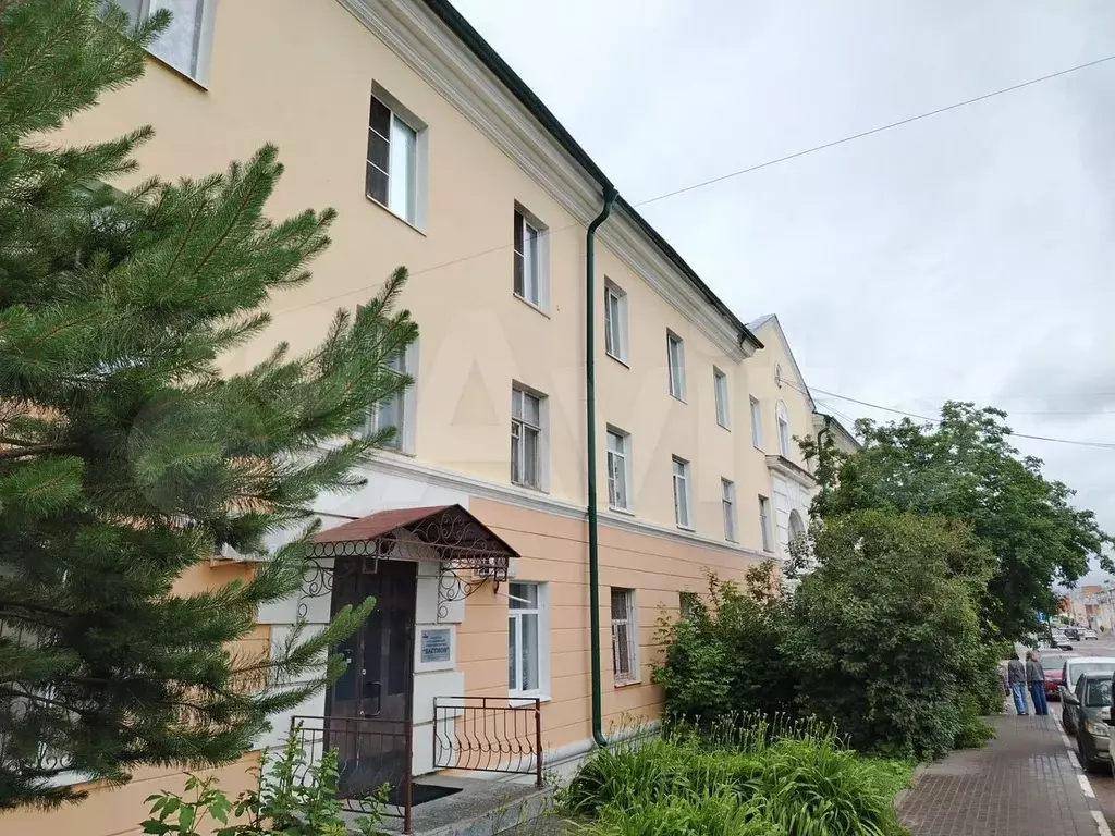 Комната 18 м в 4-к., 2/3 эт. - Фото 0
