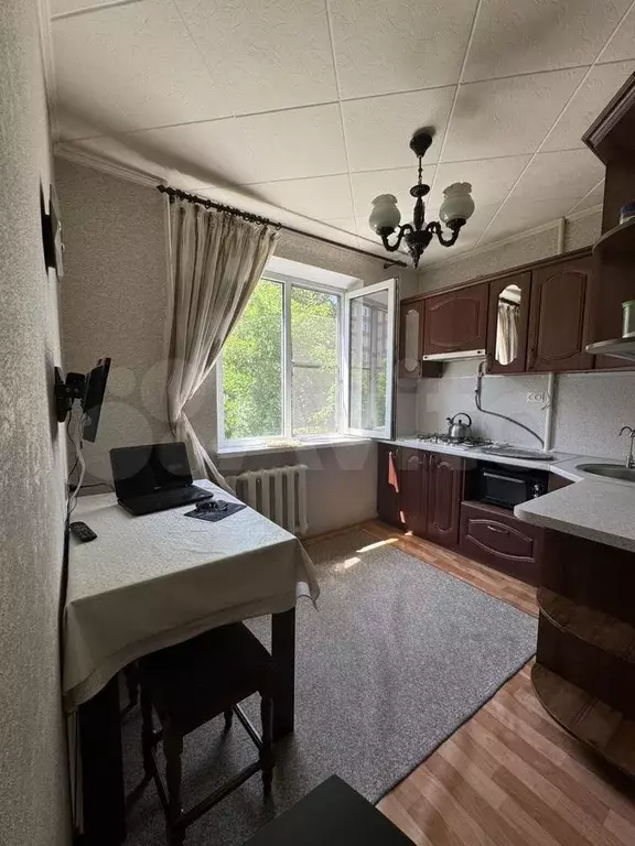 2-к. квартира, 58 м, 4/9 эт. - Фото 0