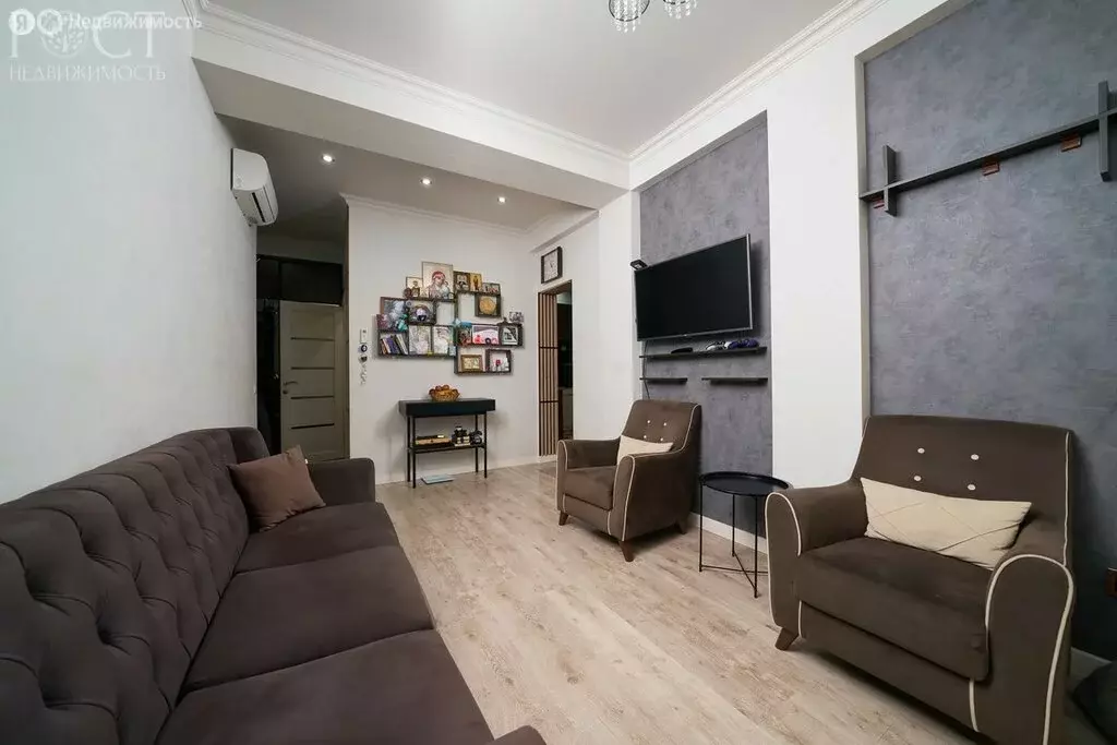 3-комнатная квартира: Сочи, микрорайон Гагарина, Рабочий переулок, 24 ... - Фото 2