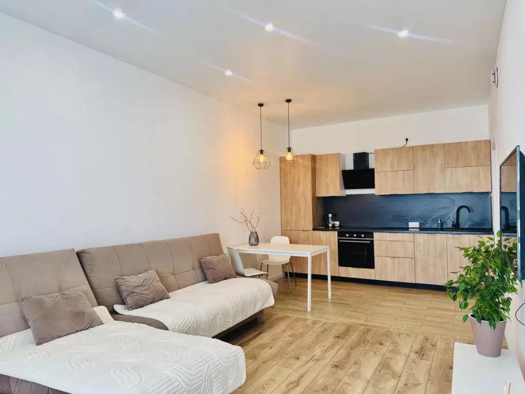 2-к кв. Свердловская область, Екатеринбург ул. Ткачей, 17 (79.0 м) - Фото 2