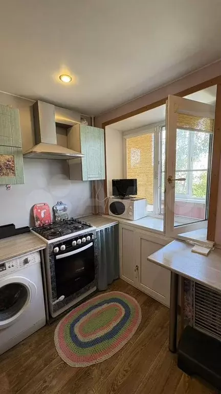 1-к. квартира, 35 м, 4/9 эт. - Фото 0