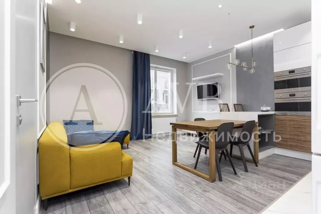 3-к кв. Санкт-Петербург Смольный просп., 17 (97.4 м) - Фото 1