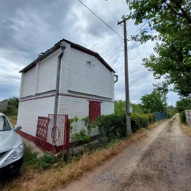 Дом в Волгоградская область, Среднеахтубинский район, Краснослободск ... - Фото 1