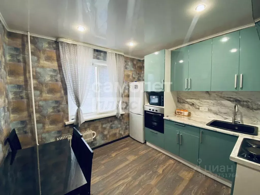 2-к кв. Курская область, Курчатов Садовая ул., 19А (50.5 м) - Фото 2